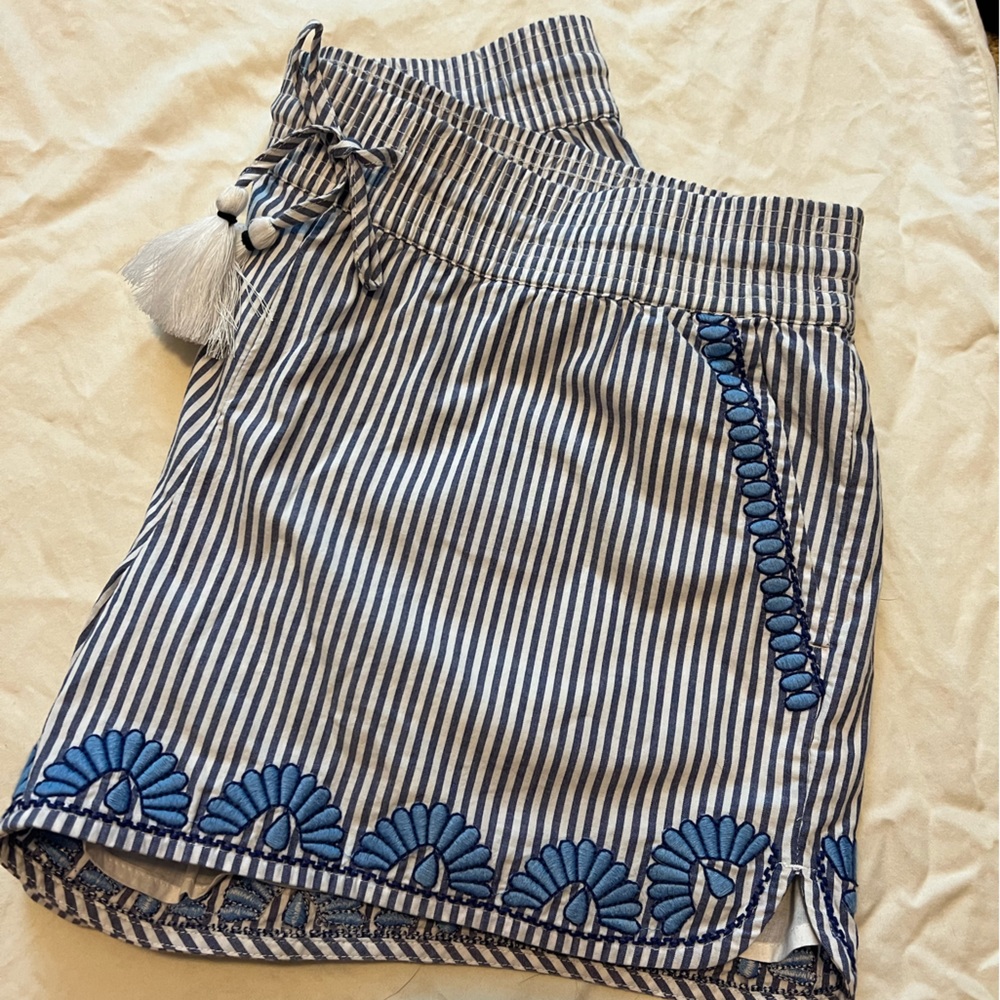 Vineyard Vines shorts